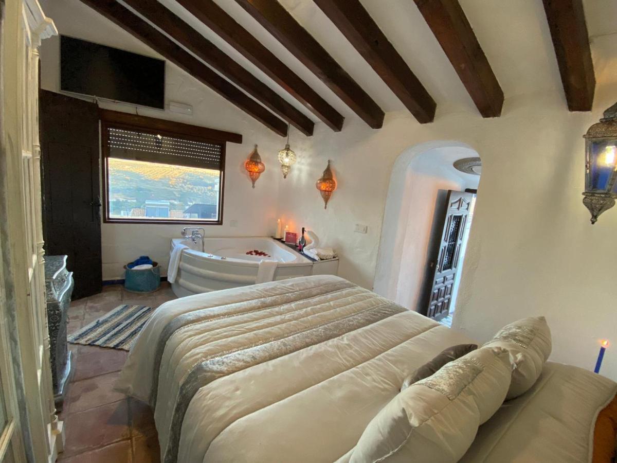 El Escondite De Martina, Aticos Romanticos Setenil De Las Bodegas Exteriör bild