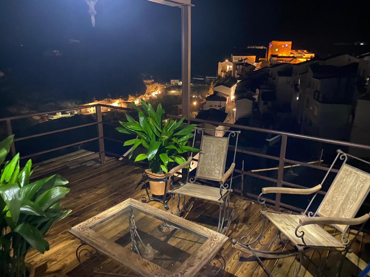 El Escondite De Martina, Aticos Romanticos Setenil De Las Bodegas Exteriör bild